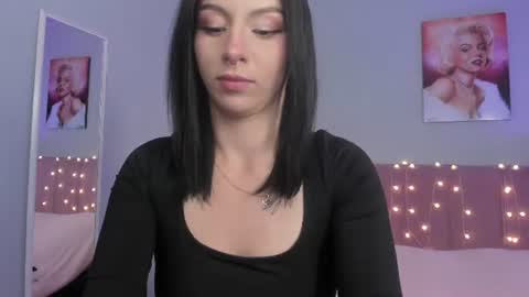 Snapshot of scarletgv chatting on July 16, 4:07 am Scarlet online show from July 16, 4:07 am