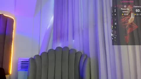Snapshot of scarleth6 chatting on July 20, 8:00 pm online show from July 20, 8:00 pm