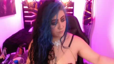 Snapshot of scarleth_bluee chatting on May 14, 3:02 am Scarleth online show from May 14, 3:02 am