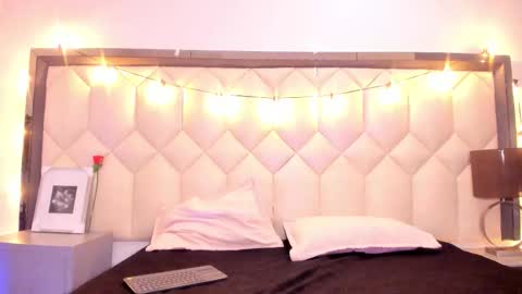 scarlethbigbug online show from February 26, 11:53 am