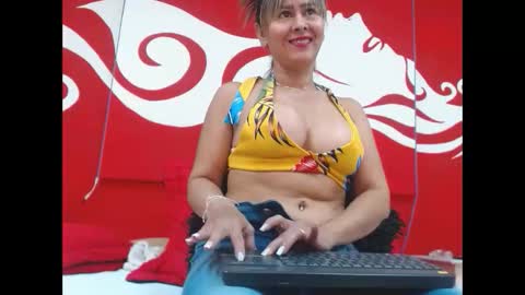 Scarleth online show from November 4, 3:55 pm