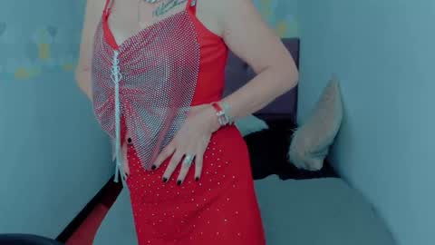 Snapshot of scarlethoot_ chatting on December 24, 3:16 pm S C A R L E T online show from December 24, 3:16 pm
