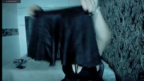 Snapshot of scarlethoot_ chatting on September 25, 11:58 am S C A R L E T online show from September 25, 11:58 am
