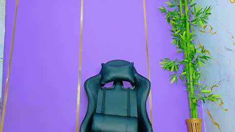 Snapshot of scarletjonesx chatting on September 19, 2:40 pm Denis online show from September 19, 2:40 pm