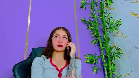 Snapshot of scarletjonesx chatting on October 3, 2:58 pm Denis online show from October 3, 2:58 pm