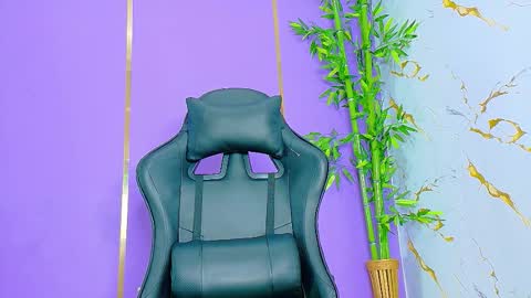 Snapshot of scarletjonesx chatting on October 7, 8:55 am Denis online show from October 7, 8:55 am