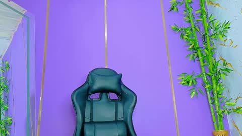 Snapshot of scarletjonesx chatting on October 9, 12:30 am Denis online show from October 9, 12:30 am