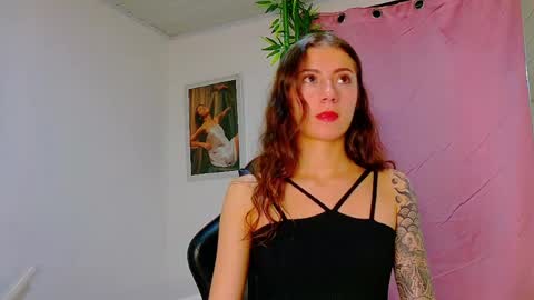 Snapshot of scarletjonesx chatting on April 13, 10:10 am Denis online show from April 13, 10:10 am