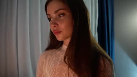 Scarlet online show from June 19, 9:29 pm