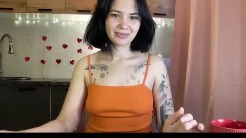 scarletpetal online show from February 17, 10:12 am