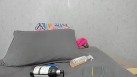 Snapshot of scarlett646 chatting on October 15, 3:06 am Scarlett 3 online show from October 15, 3:06 am