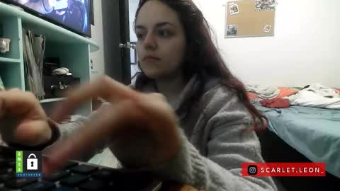 Snapshot of scarlett77_ chatting on November 6, 1:12 pm Scarletland welcome online show from November 6, 1:12 pm
