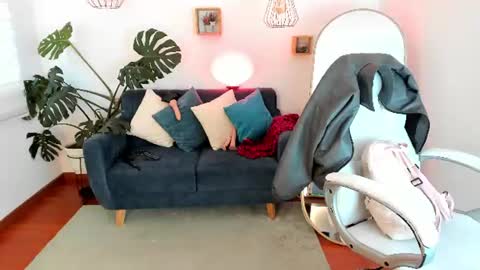 Snapshot of scarlett__cooper__ chatting on June 18, 12:53 pm Scarlett online show from June 18, 12:53 pm