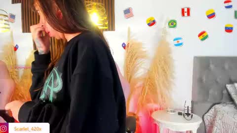Snapshot of scarlett__cooper__ chatting on July 7, 11:25 am Scarlett online show from July 7, 11:25 am