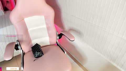 Snapshot of scarlett__cooper__ chatting on July 28, 1:10 pm Scarlett online show from July 28, 1:10 pm