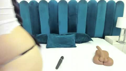 Snapshot of scarlett__noir chatting on June 3, 10:37 pm scarlett__noir online show from June 3, 10:37 pm
