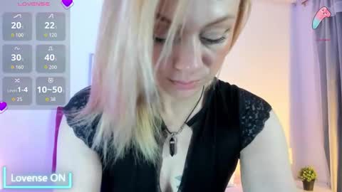 scarlett_blake11 online show from October 5, 5:28 am