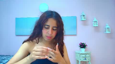 Snapshot of scarlett_clyde chatting on July 14, 12:33 pm Scarlett online show from July 14, 12:33 pm