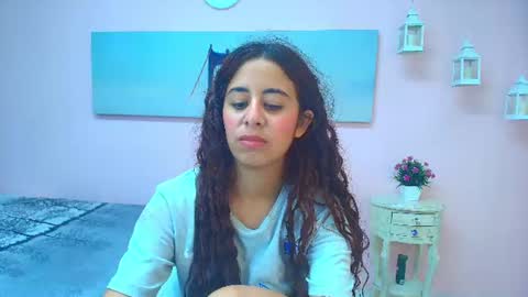Snapshot of scarlett_clyde chatting on July 27, 12:45 pm Scarlett online show from July 27, 12:45 pm