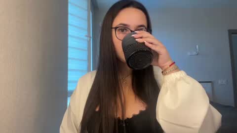 Snapshot of scarlett_di chatting on July 31, 5:51 am Scarlett online show from July 31, 5:51 am