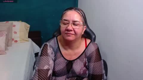 Snapshot of scarlett_duboi1 chatting on April 5, 1:14 am Scarlett online show from April 5, 1:14 am