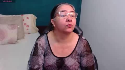 Snapshot of scarlett_duboi1 chatting on April 19, 7:49 pm Scarlett online show from April 19, 7:49 pm
