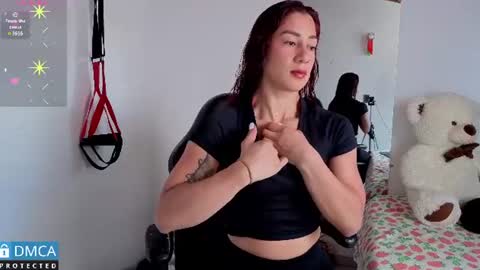 Snapshot of scarlett_fire5 chatting on July 14, 5:18 pm scarlett_fire5 online show from July 14, 5:18 pm