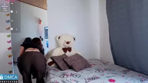 Snapshot of scarlett_fire5 chatting on July 31, 5:56 pm scarlett_fire5 online show from July 31, 5:56 pm