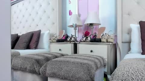 scarlett_leblanc_ online show from May 4, 11:50 am