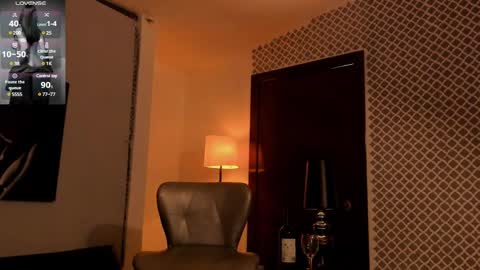 Scarlett online show from February 22, 1:24 pm