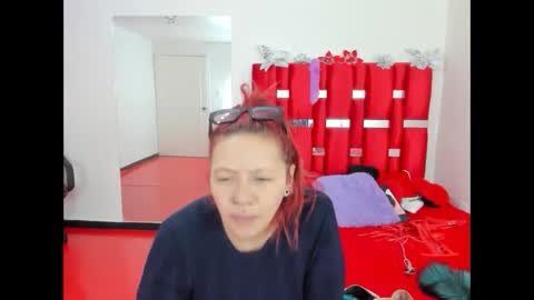 scarlett_red_11 online show from May 15, 4:03 pm