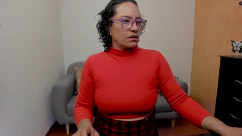 Scarlett sax online show from June 17, 11:16 pm