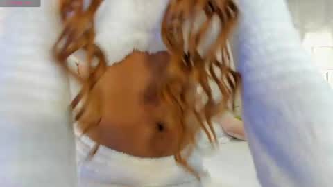 Snapshot of scarlett_star01 chatting on July 3, 2:34 pm scarlett_star01 online show from July 3, 2:34 pm