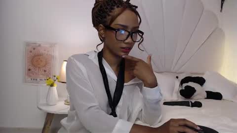 Snapshot of scarlett_star01 chatting on August 1, 11:25 pm scarlett_star01 online show from August 1, 11:25 pm