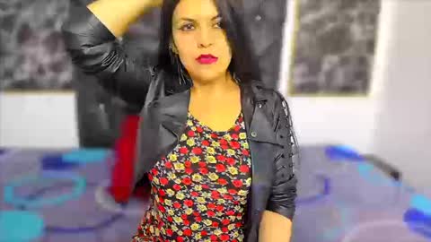 Snapshot of scarlett_w0lf chatting on October 24, 4:25 pm Scarlett online show from October 24, 4:25 pm