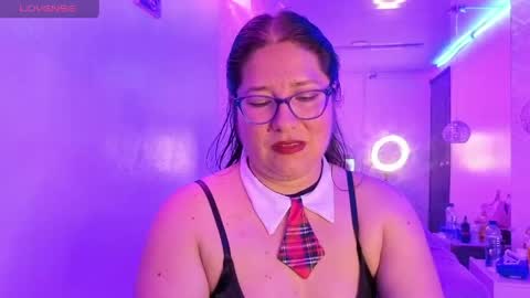 Snapshot of scarlett_widow chatting on May 12, 3:03 am scarlett_widow online show from May 12, 3:03 am