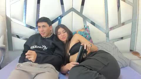 Scarlett and Lucas online show from March 15, 1:06 pm