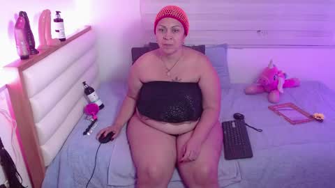 scarlettbooty online show from May 2, 10:20 am