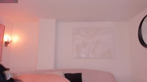 Scarlett online show from December 3, 10:46 am