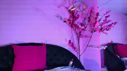 Snapshot of scarlette04 chatting on February 21, 2:28 am SCARLETTE online show from February 21, 2:28 am