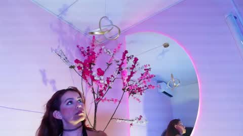 Snapshot of scarlette04 chatting on February 25, 6:36 am SCARLETTE online show from February 25, 6:36 am