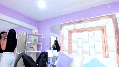 Snapshot of scarlette_15 chatting on May 19, 3:13 am Scarlette online show from May 19, 3:13 am