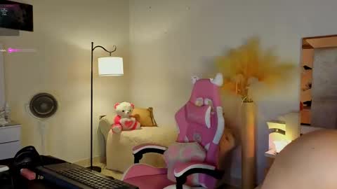 scarlette_tsunade online show from November 1, 1:18 am