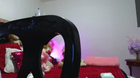 Snapshot of scarletteowens chatting on December 4, 12:36 pm Scarlette online show from December 4, 12:36 pm