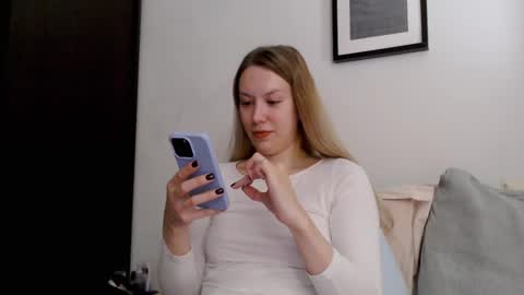 Scarlett online show from October 23, 4:39 pm