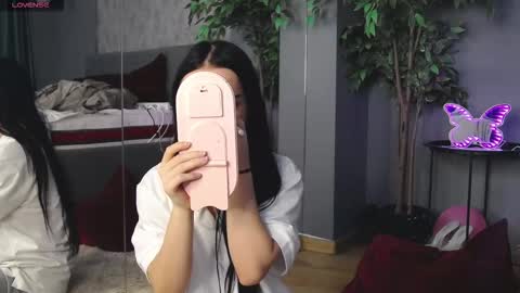 scarlettjakobs online show from October 4, 5:49 am