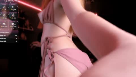 Snapshot of scarlettlovebaby chatting on December 12, 11:18 am Scarlett Your petite pet online show from December 12, 11:18 am