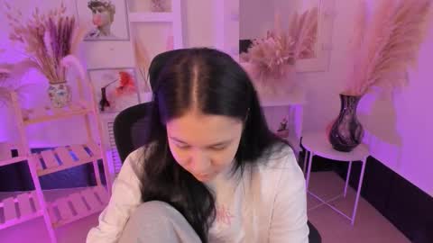 scarlettmurr online show from October 17, 7:00 am