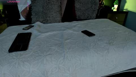 scarlettorres online show from December 14, 4:01 pm