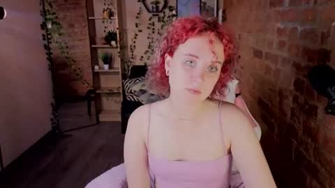 Snapshot of scarlettsparksxx chatting on June 16, 12:30 pm Scarlett online show from June 16, 12:30 pm